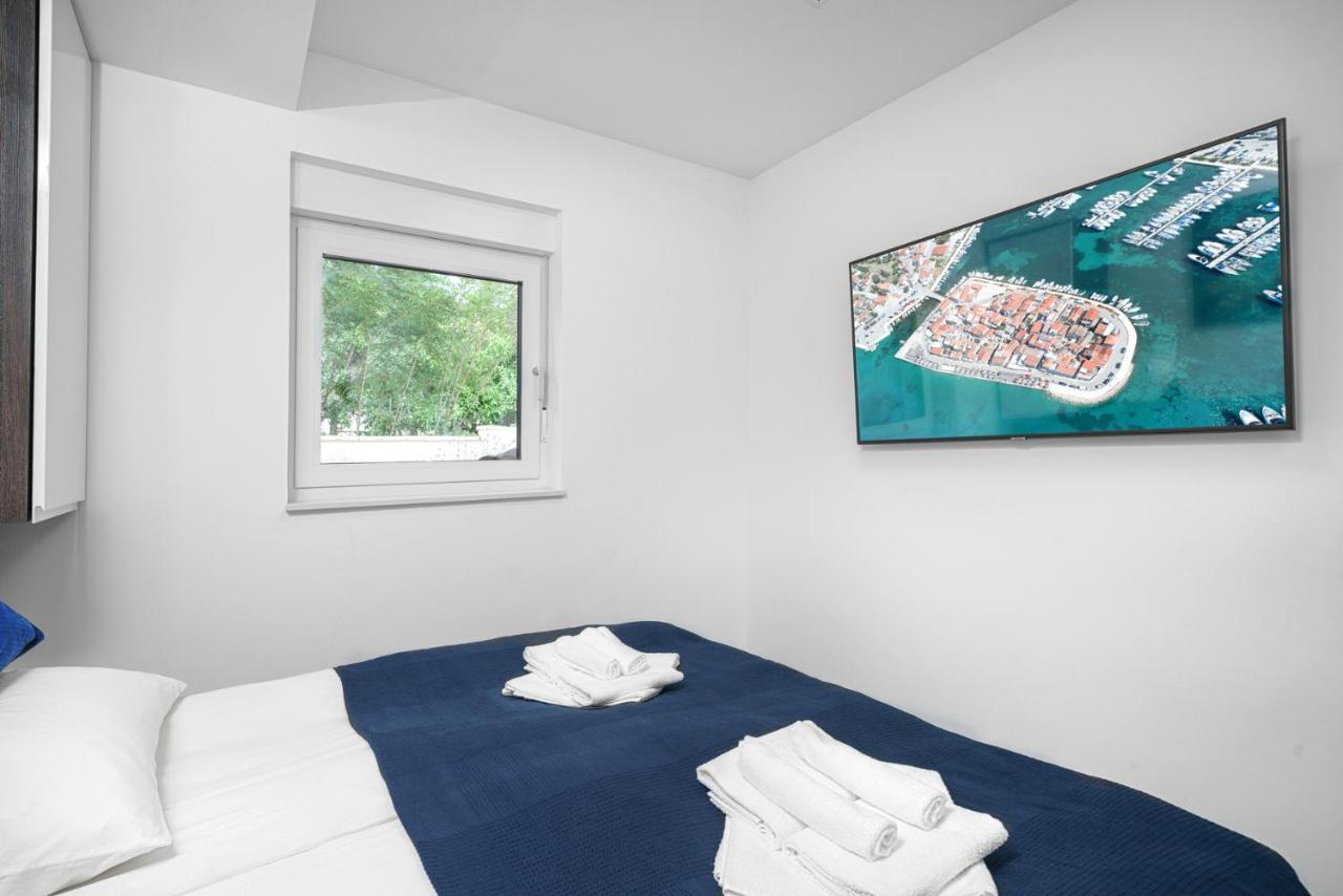 Alexandra Apartments Tribunj  Luaran gambar