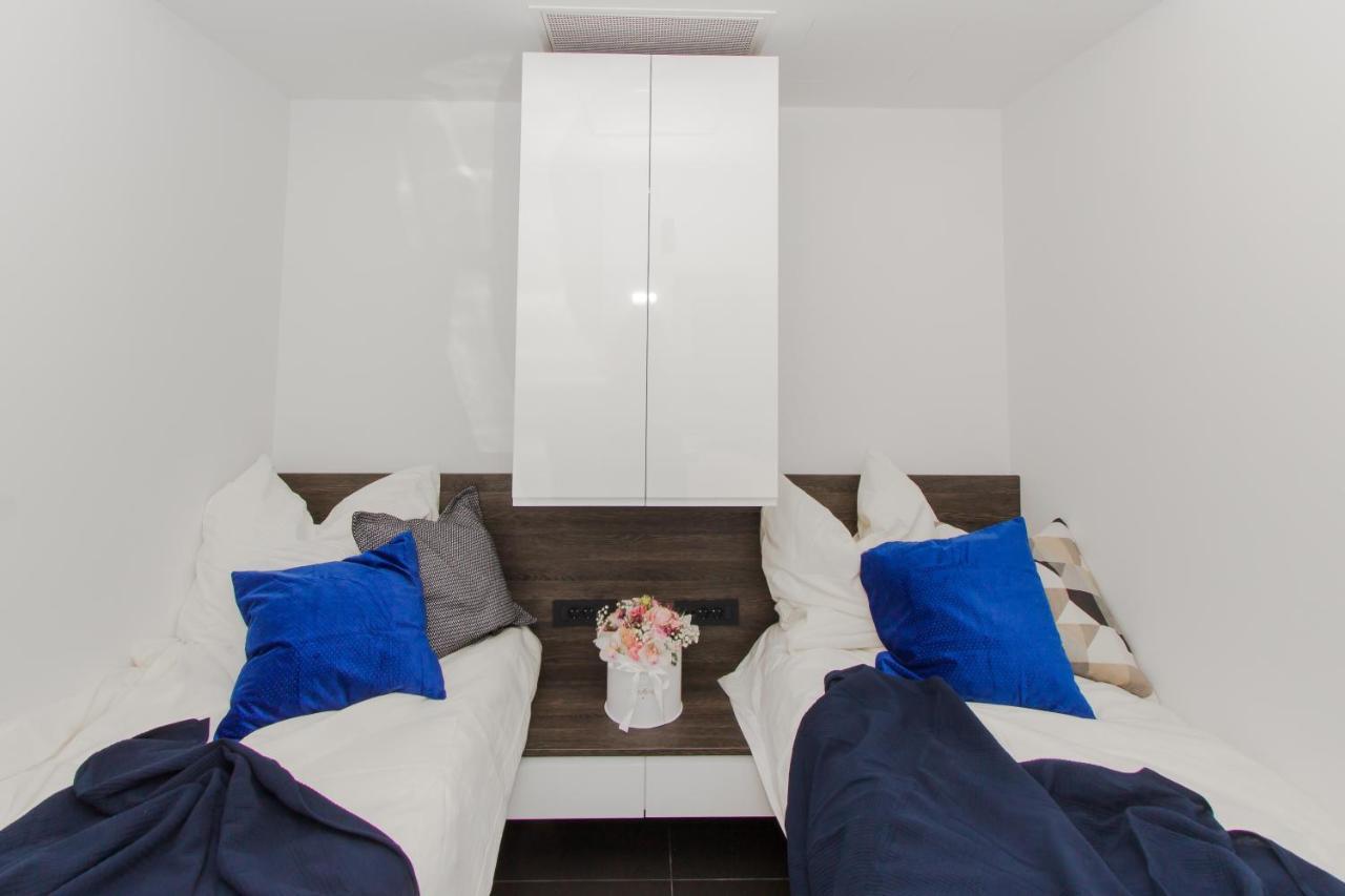 Alexandra Apartments Tribunj  Luaran gambar
