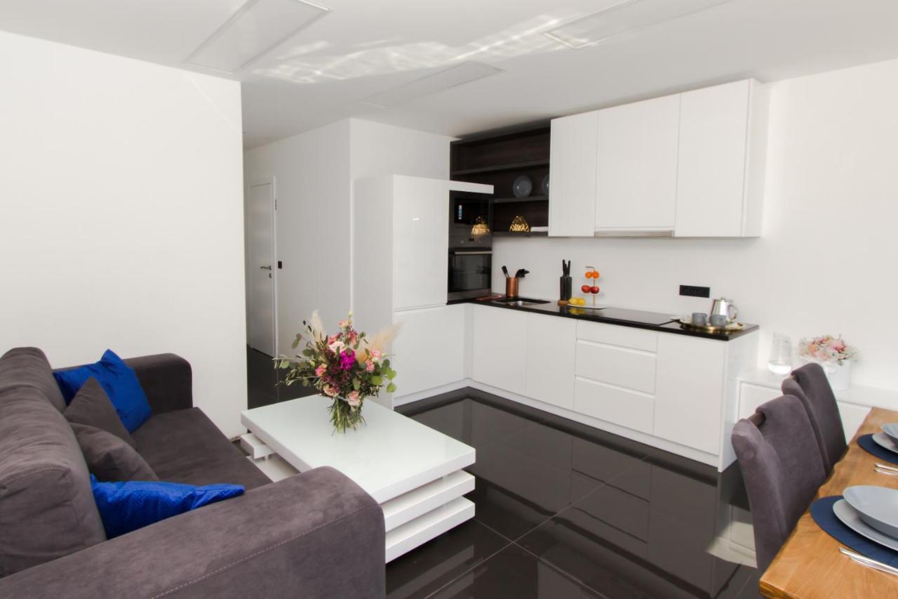 Alexandra Apartments Tribunj  Luaran gambar